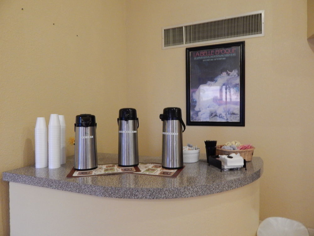 North Miami Beach Gardens Inn & Suites (Adults Only) מראה חיצוני תמונה