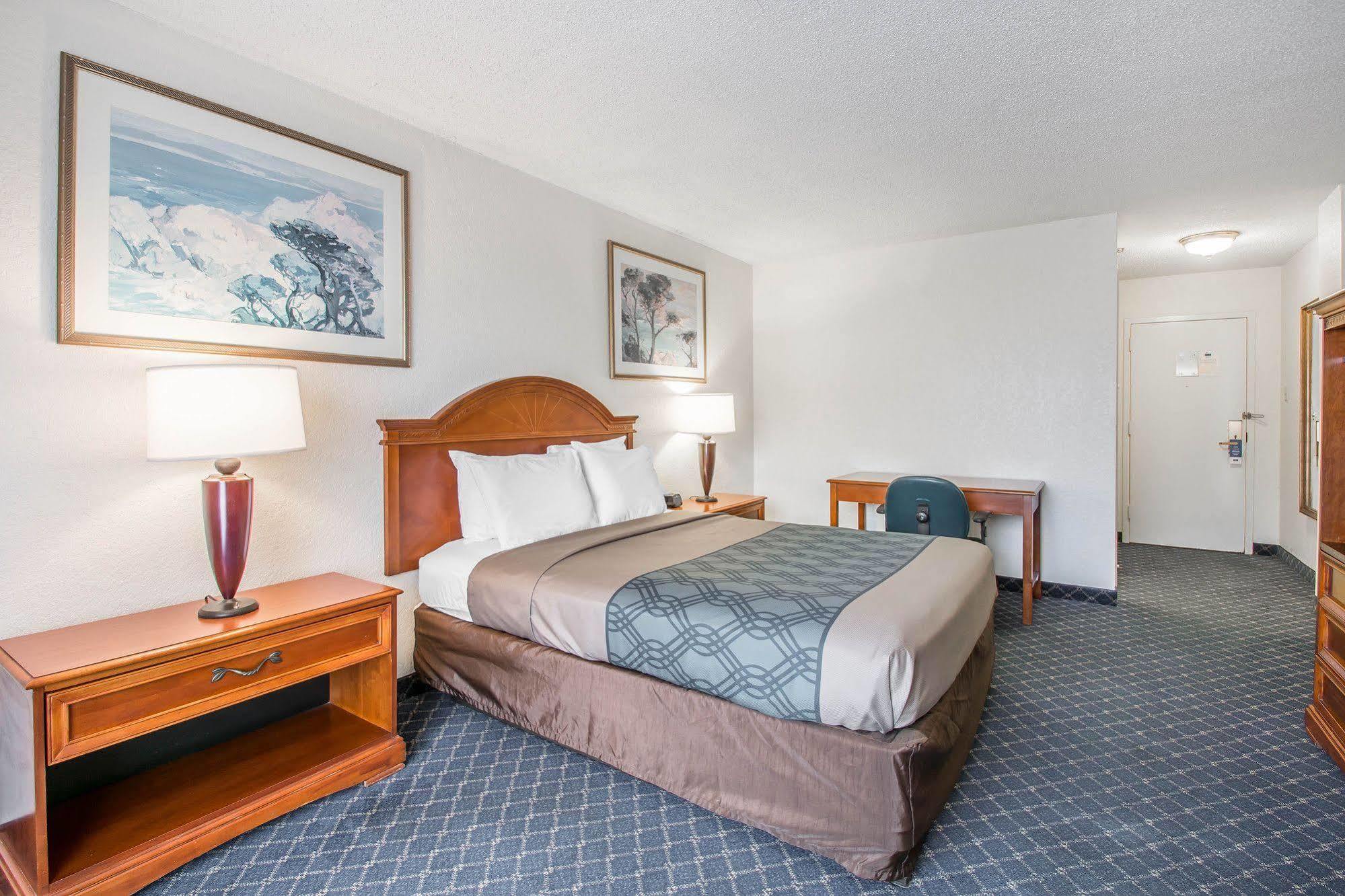 North Miami Beach Gardens Inn & Suites (Adults Only) מראה חיצוני תמונה